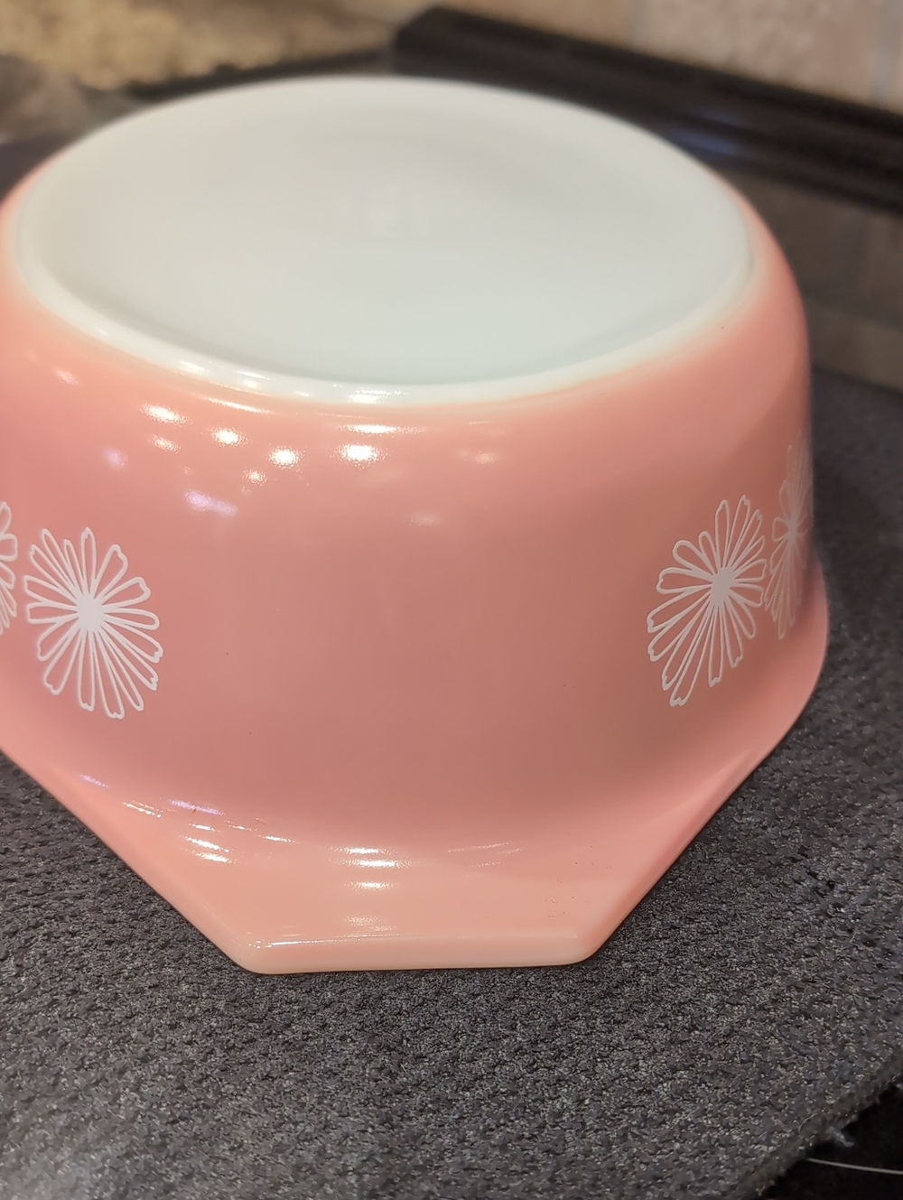 Vintage 50's Pyrex 2.5 Quart 045 Pink Daisy Oval Casserole Baking Dish - Picture 9 of 12